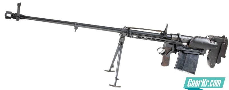 Probably the first ever mass-produced bullpup military issued weapon, the PzB M.SS.41 anti-tank rifle was manufactured in Czechoslovakia under Nazi occupation and used by German troops during World War II.1