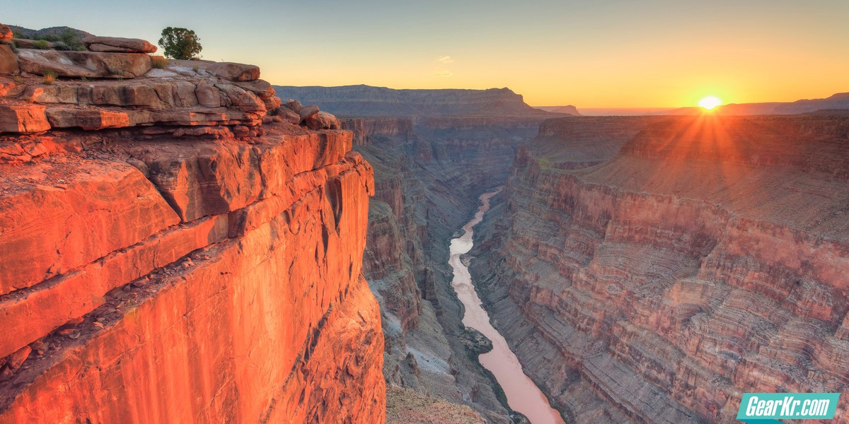 adventures-by-disney-north-america-arizona-and-utah-hero-07-grand-canyon-sunset