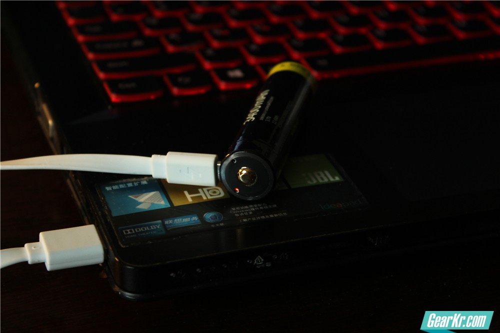 充电器缺失？不用怕——COOYOO USB直充18650 | 评测| GearKr旗客