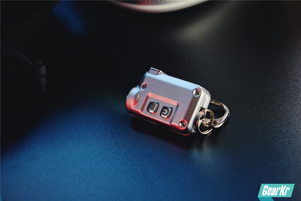 真是极小极便利的贴身利器 — NITECORE TINI钥匙灯